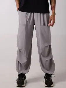 IZF Men Loose Fit Air Parachute Pants