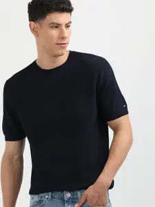 Tommy Hilfiger Men Solid Round Neck Sweatshirt