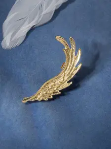 SOHI Gold-Plated Contemporary Clip On Ear Cuff Earrings