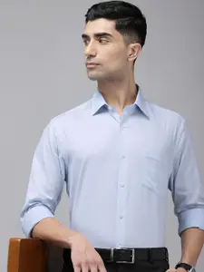 Arrow Pure Cotton Textured Manhattan Slim Fit Opaque Formal Shirt