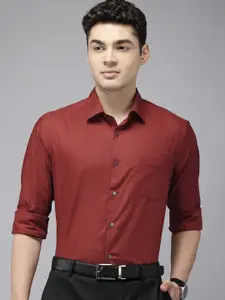 Arrow Self Design Manhattan Slim Fit Opaque Pure Cotton Formal Shirt