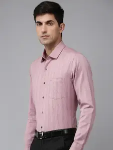 Arrow Pure Cotton Manhattan Slim Fit Opaque Striped Formal Shirt