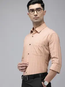 Arrow Pure Cotton Manhattan Slim Fit Tartan Checks Opaque Formal Shirt