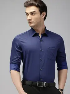 Arrow Pure Cotton Manhattan Slim Fit Opaque Printed Formal Shirt