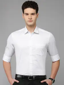 Arrow Pure Cotton Manhattan Slim Fit Striped Formal Shirt