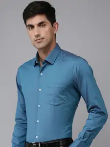 Arrow Pure Cotton Manhattan Slim Fit Self-Design Textured Formal Shirt