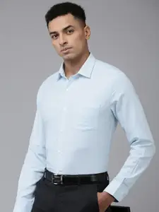 Arrow Pure Cotton Manhattan Slim Fit Self Design Textured Formal Shirt