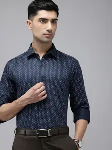 Arrow Manhattan Slim Fit Printed Geometric Pure Cotton Formal Shirt