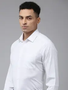 Arrow Pure Cotton Manhattan Slim Fit Opaque Striped Formal Shirt