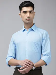 Arrow Pure Cotton Manhattan Slim Fit Self Design Textured Formal Shirt