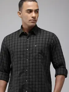 Arrow Sport Pure Cotton Manhattan Slim Fit Checked Casual Shirt