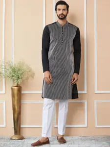 See Designs Striped Regular Sequinned Pure Cotton Kurta with Pyjamas