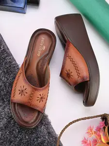 pelle albero Textured Laser Cuts Leather Wedge Heels