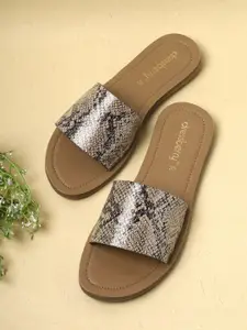 DressBerry Women Textured Open Toe Flats