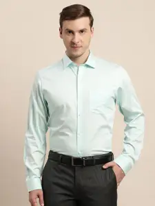 Turtle Men Solid Spread Collar Pure Cotton Formal Shirt