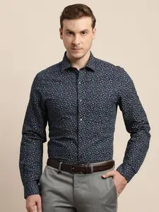 Turtle Men Floral Printed Spread Collar Formal Shirt