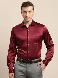 Turtle Men Solid Spread Collar Casual Shirt