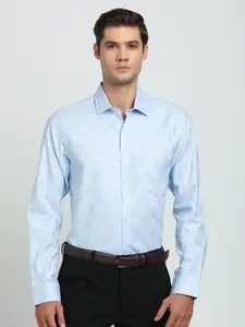 Turtle Men Abstract Printed Spread Collar Formal Shirt