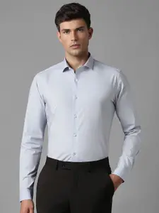 Louis Philippe Sport Men Slim Fit Opaque Casual Shirt