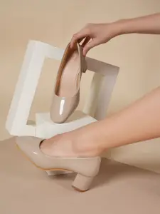 DressBerry Cream Coloured Block Pumps with Bows