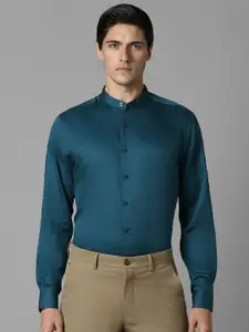 Louis Philippe Men Solid Slim Fit Band Collar Formal Shirt