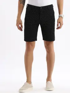 SHOWOFF Men Slim Fit Low-Rise Cotton Shorts