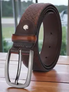 The Roadster Lifestyle Co Men Textured Tang Closure Belt