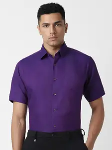 Van Heusen Men Solid Spread Collar Party Shirt