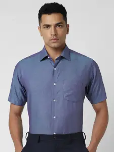 Van Heusen Men Solid Spread Collar Party Shirt