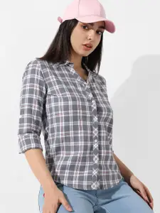 Campus Sutra Women Comfort Tartan Checks  Casual Shirt