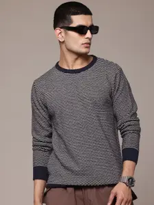 The Roadster Lifestyle Co. Round Neck Pullover