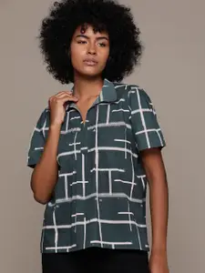Roadster Geometric Print Cotton Cambric Shirt Style Top