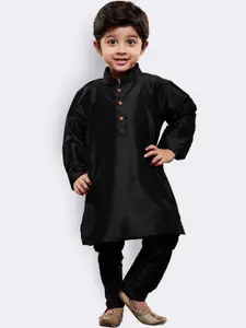 VASTRAMAY Boys Long Sleeves Dupion Silk Kurta with Pyjamas