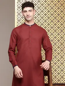 House of Pataudi Mandarin Collar Jashn Kurta with Trousers