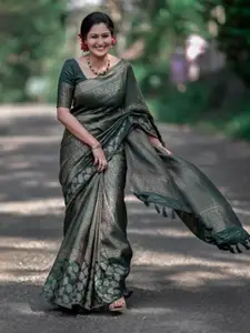 Glorisa Ethnic Motifs Woven Design Zari Pure Silk Kanjeevaram Saree