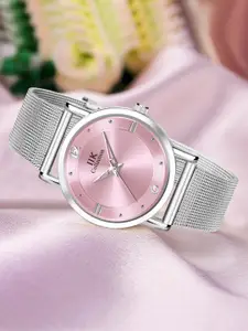 IIK COLLECTION Women Round Dial Bracelet Style Straps Analogue Watch