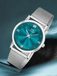IIK COLLECTION Women Round Dial Bracelet Style Straps Analogue Watch