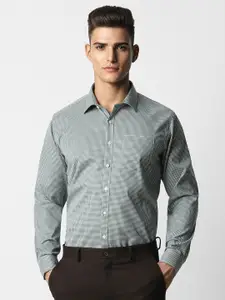 Van Heusen Slim Fit Checked Cotton Formal Shirt