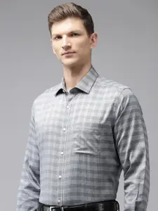 Van Heusen Pure Cotton Custom Fit Checked Formal Shirt