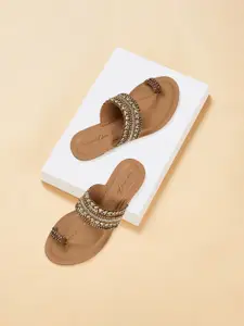 Forever Glam by Pantaloons Embellished One Toe Flats