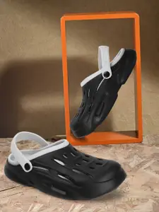 The Roadster Lifestyle Co. Men Black Self Design Clogs