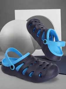 The Roadster Lifestyle Co. Men Blue Self Design Clogs
