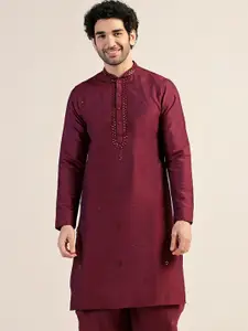 KISAH Geometric Embroidered Mirror Work Straight Kurta