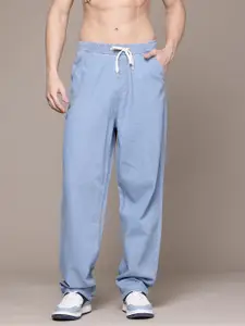 The Roadster Lifestyle Co. Men Straight Fit Stretchable Jeans