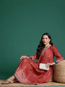 Sangria Indie Floral Print V-Neck Ethnic Empire Dress