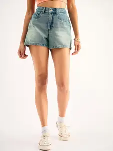 SASSAFRAS BASICS Women vWashed Mid-Rise Pure Cotton Denim Shorts