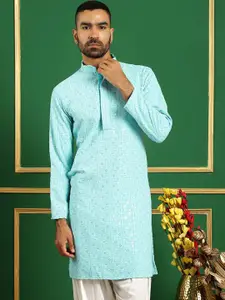 Jompers Floral Embroidered Mandarin Collar Straight Kurta