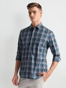 Arrow Sport Checked Spread Collar Curved Cotton Slim Fit Casual Shirt