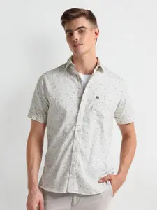 Arrow Sport Floral Printed Spread Collar Curved Cotton Casual Shirt