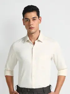 Arrow Slim Fit Spread Collar Opaque Cotton Formal Shirt